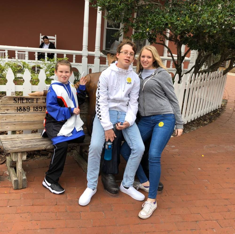 Meet your Posher, Ronnie-clare